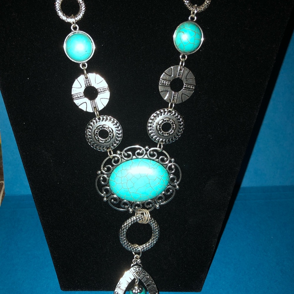 Ladies Necklace